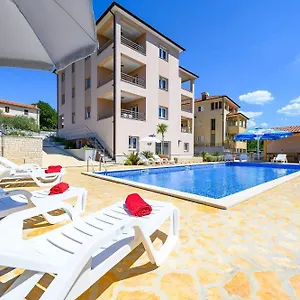 https://stancija-amoroso-porec-apartments.in-istria.net